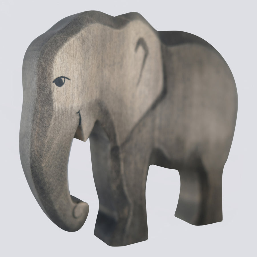 Holzwald Holzfigur Elefantenkuh