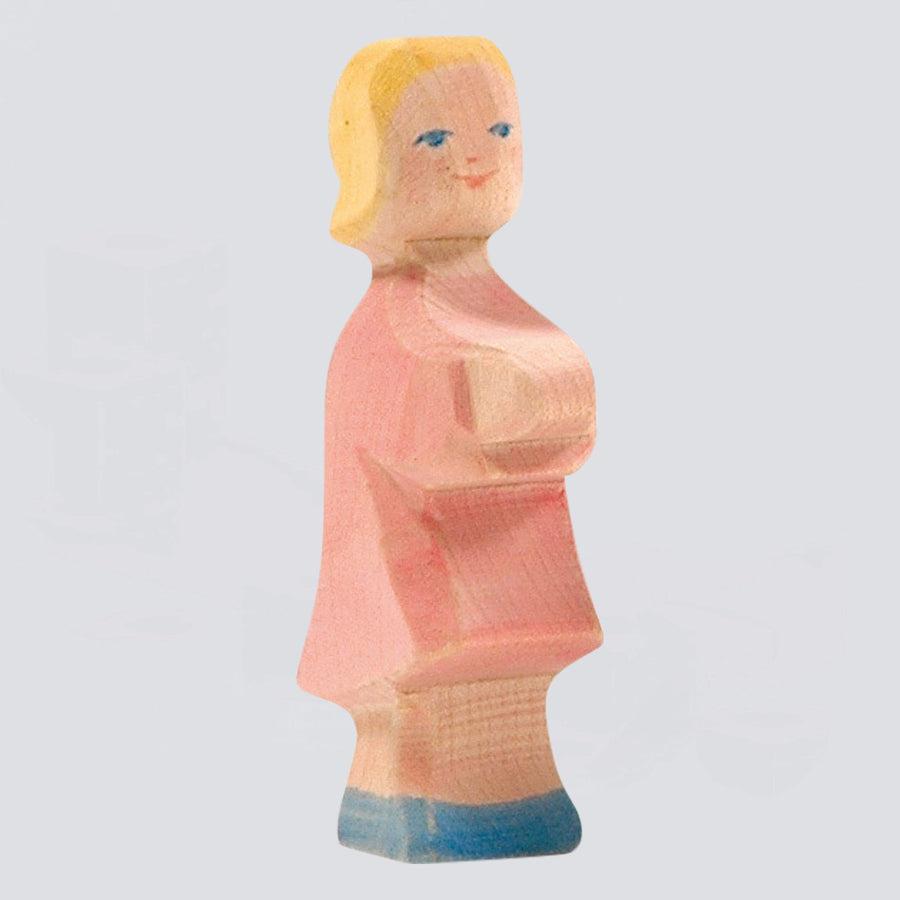 Ostheimer Holzfigur Tochter