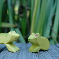 Holzwald Holzfigur Frosch