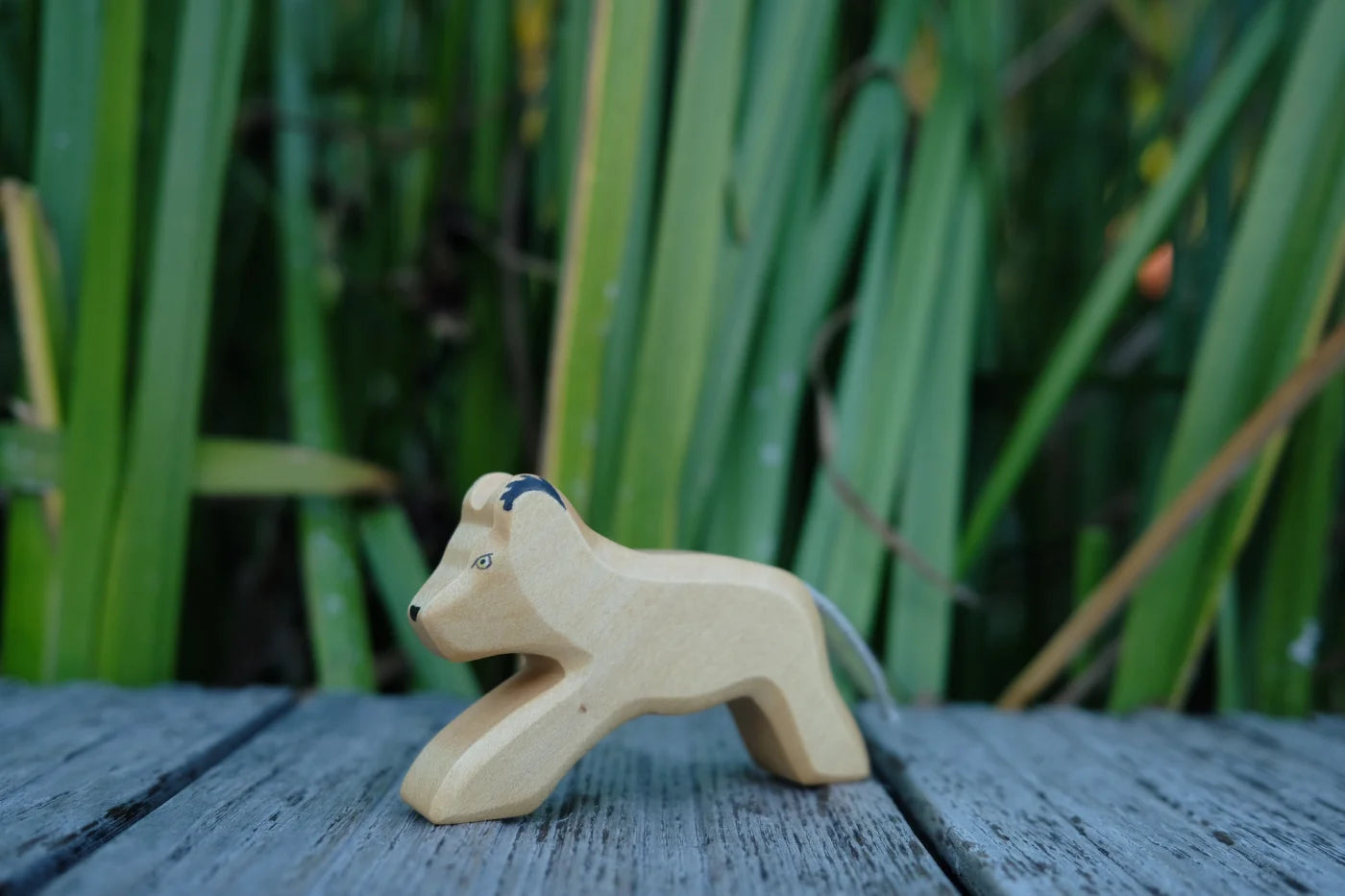 Holzwald Holzfigur Löwe klein