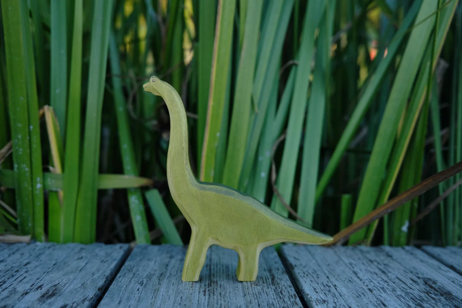 Holzwald Holzfigur Brachiosaurus