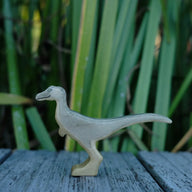 Holzwald Holzfigur Velociraptor