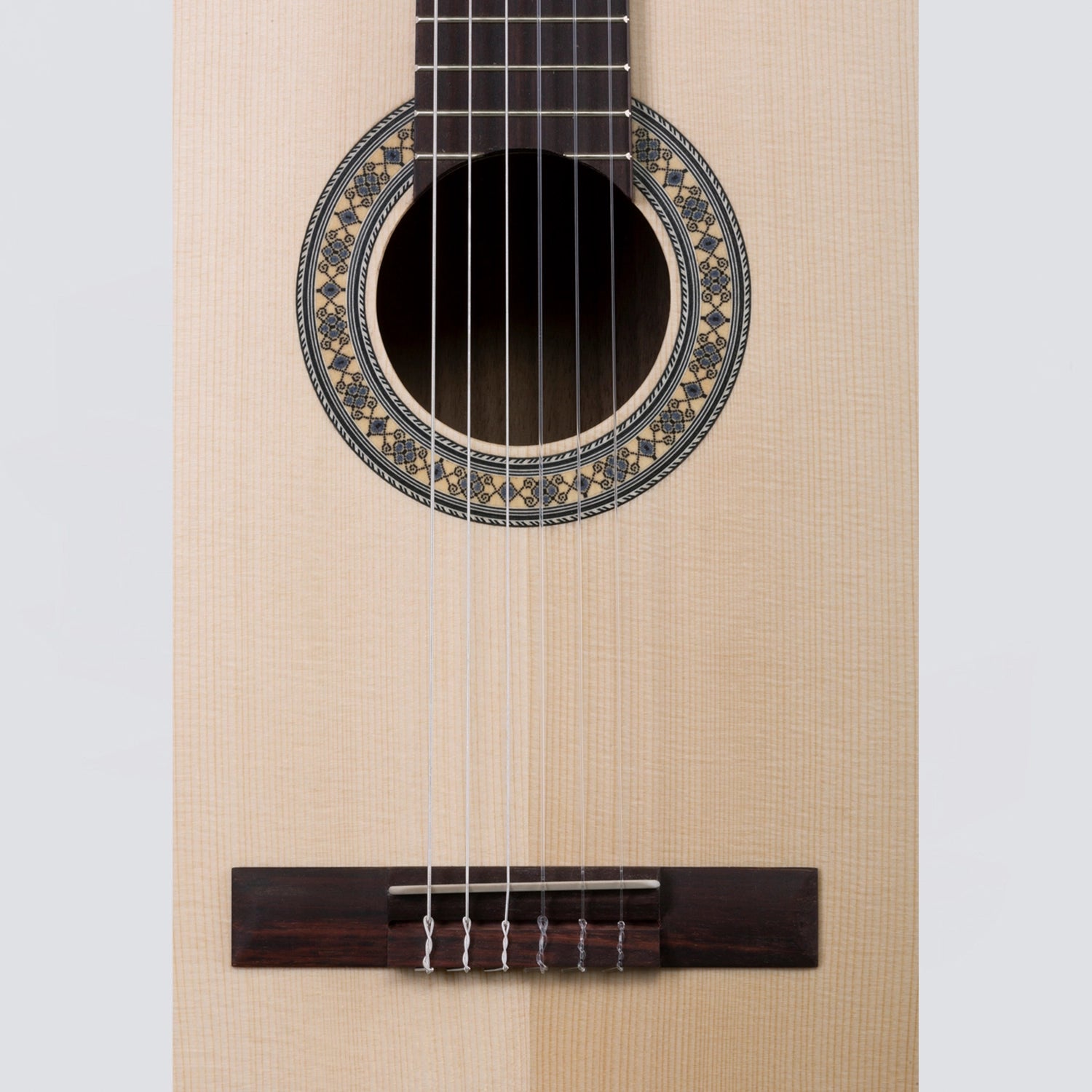 VOLT Konzertgitarre Sevilla KG-5000 (3/4, offenporig)