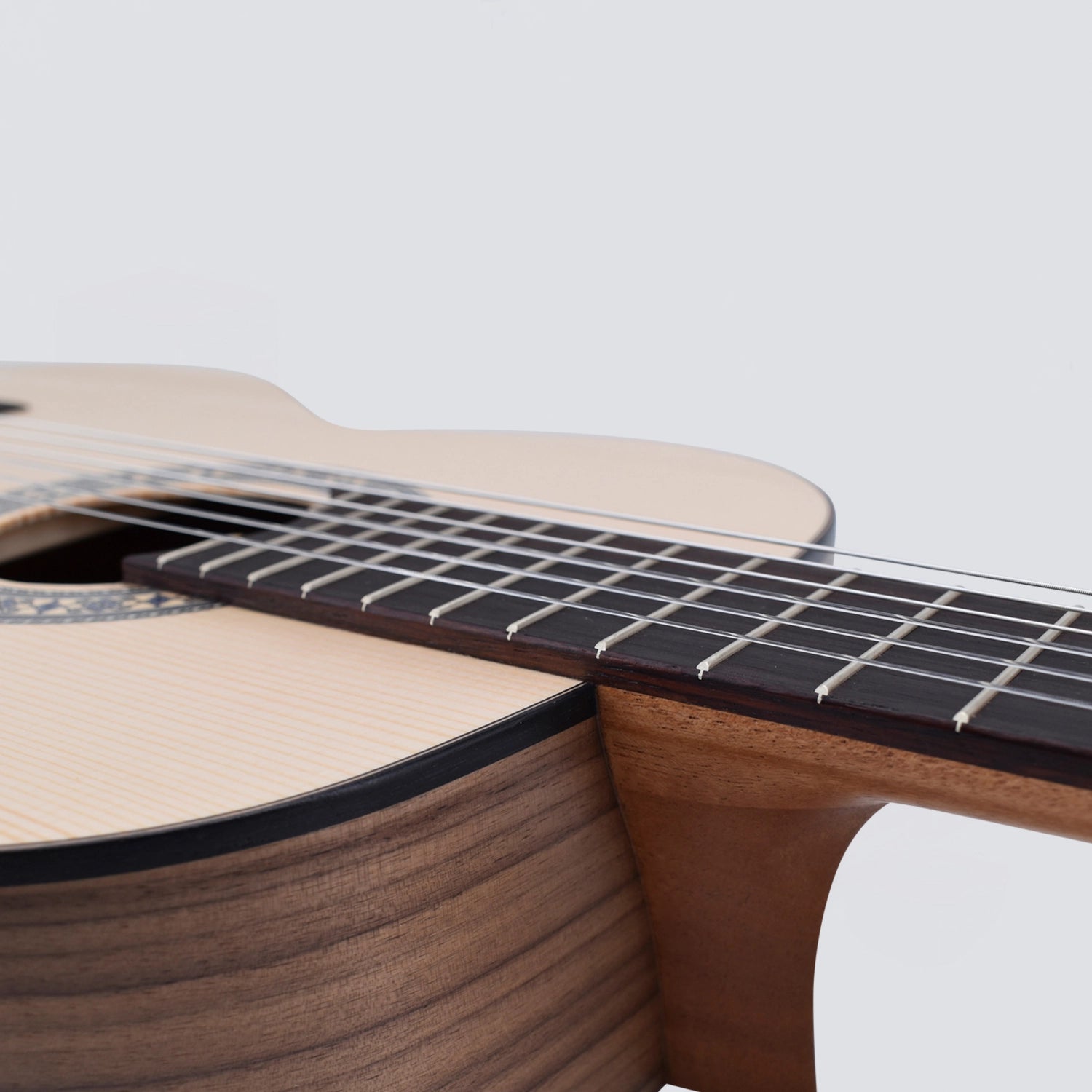 VOLT Konzertgitarre Sevilla KG-5000 (3/4, offenporig)