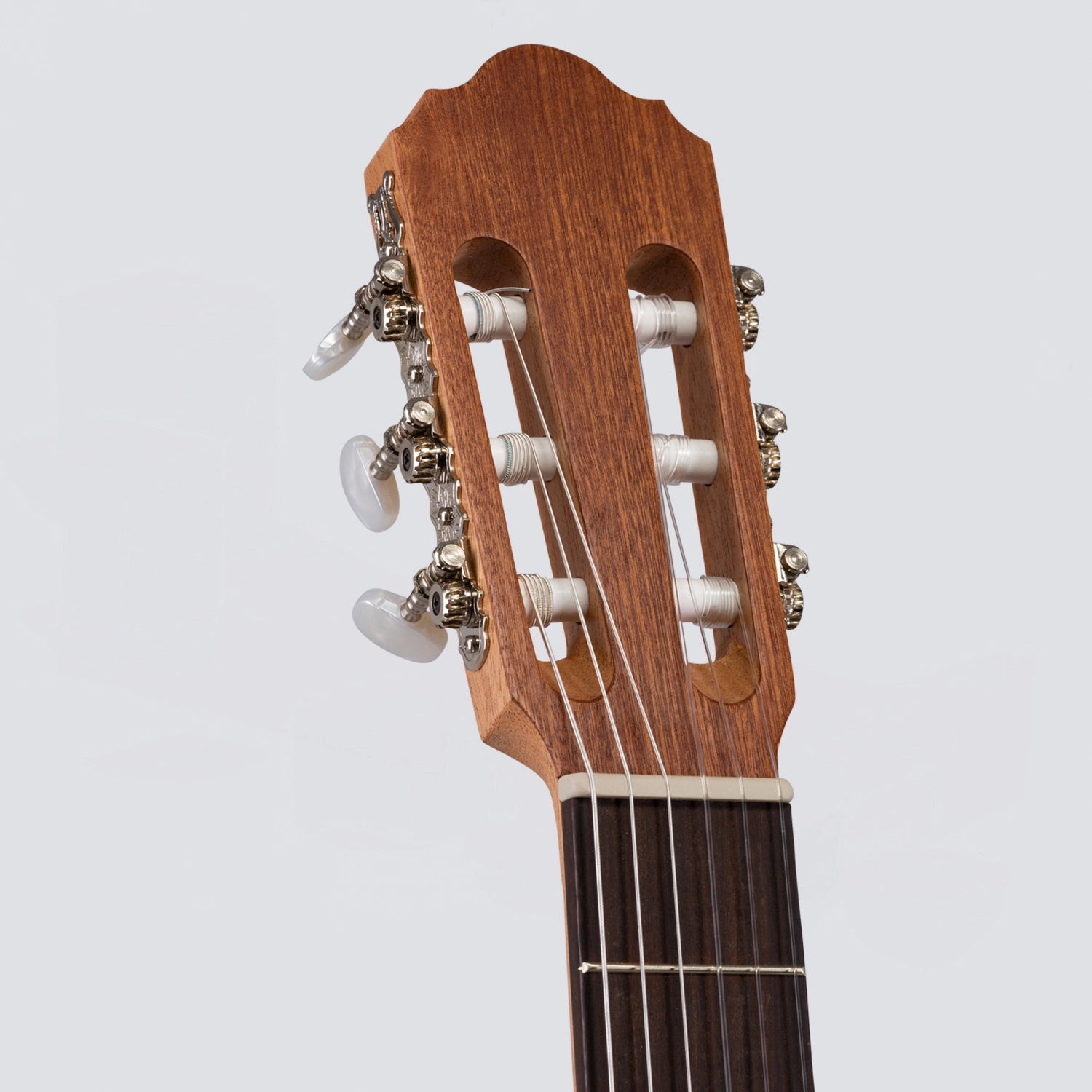 VOLT Konzertgitarre Sevilla KG-6000 (1/2, offenporig)