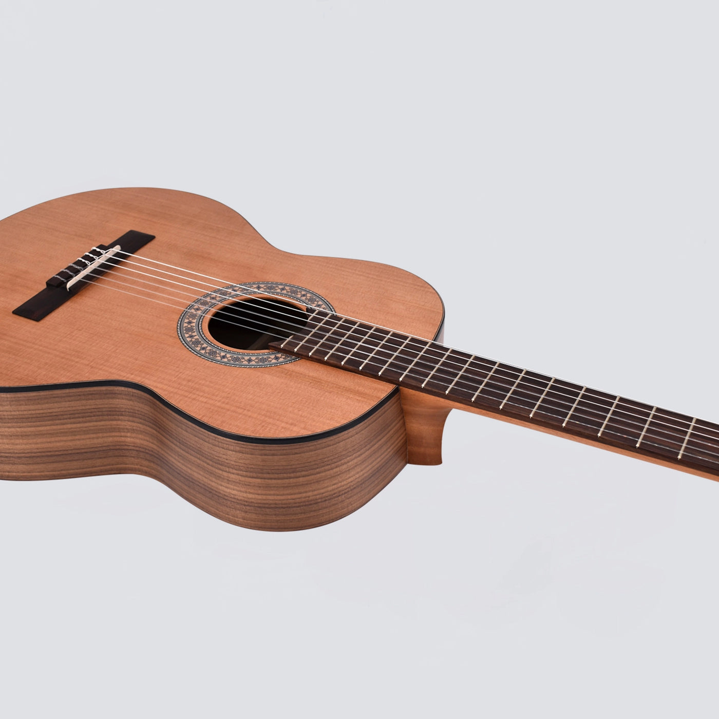 VOLT Konzertgitarre Sevilla KG-6000 (3/4, offenporig)