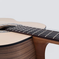 VOLT Konzertgitarre Sevilla KG-5000 (4/4, offenporig, Sattelbreite 48 mm)