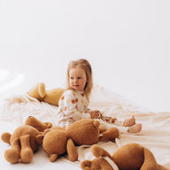 Wooly Organic Kuschelteddy mit Kragen