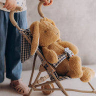 Weiches Bio-Kuscheltier Hase Alma von Wooly Organic in Beige mit langen Schlappohren aus Baumwolle für Babys und Kleinkinder