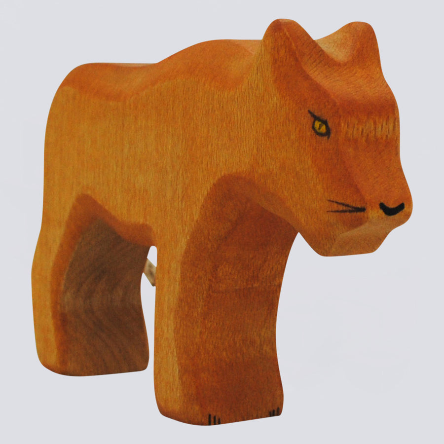 Holzwald_Hochfiguren_5017_Loewin_02