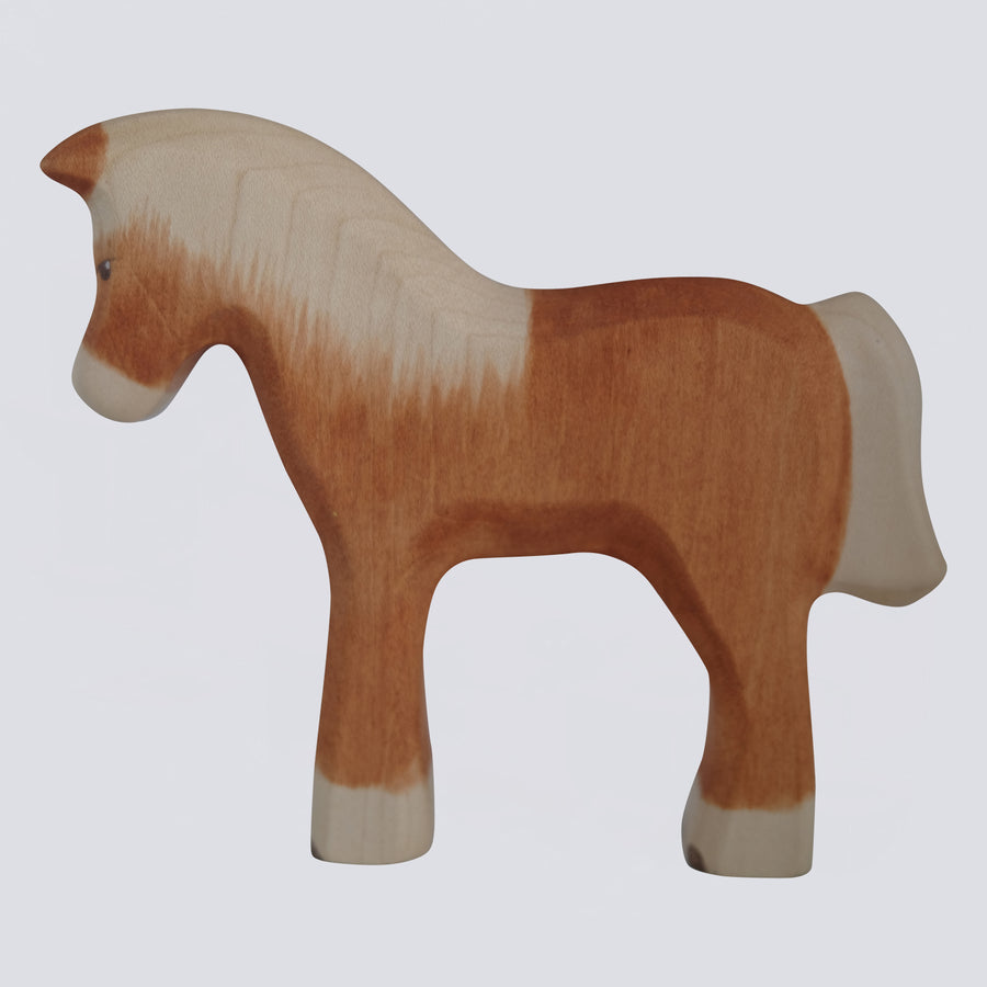 Holzwald_Holzfigur_1859_Haflinger_01