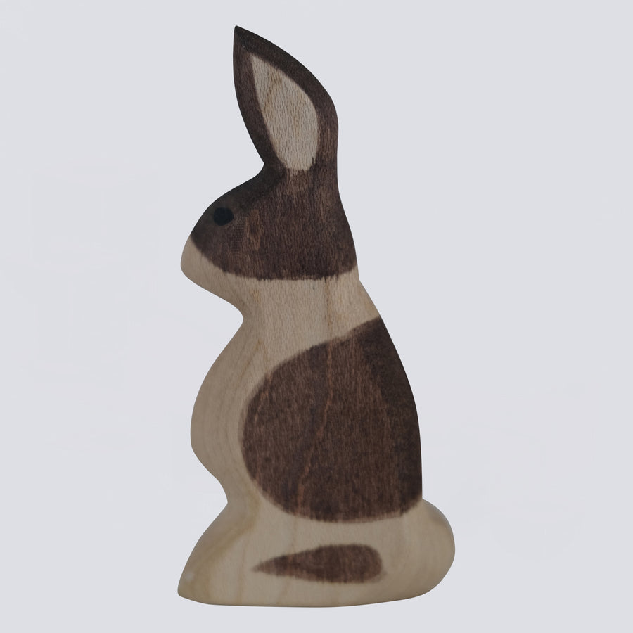 Holzwald_Holzfigur_3020_Hase_ohr_hoch_01