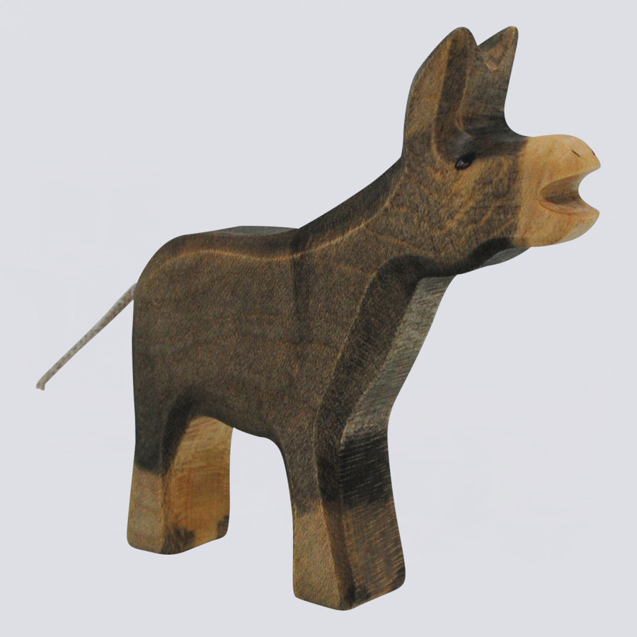 Holzwald_Holzfigur_Esel_klein_kopf_hoch_1972_02