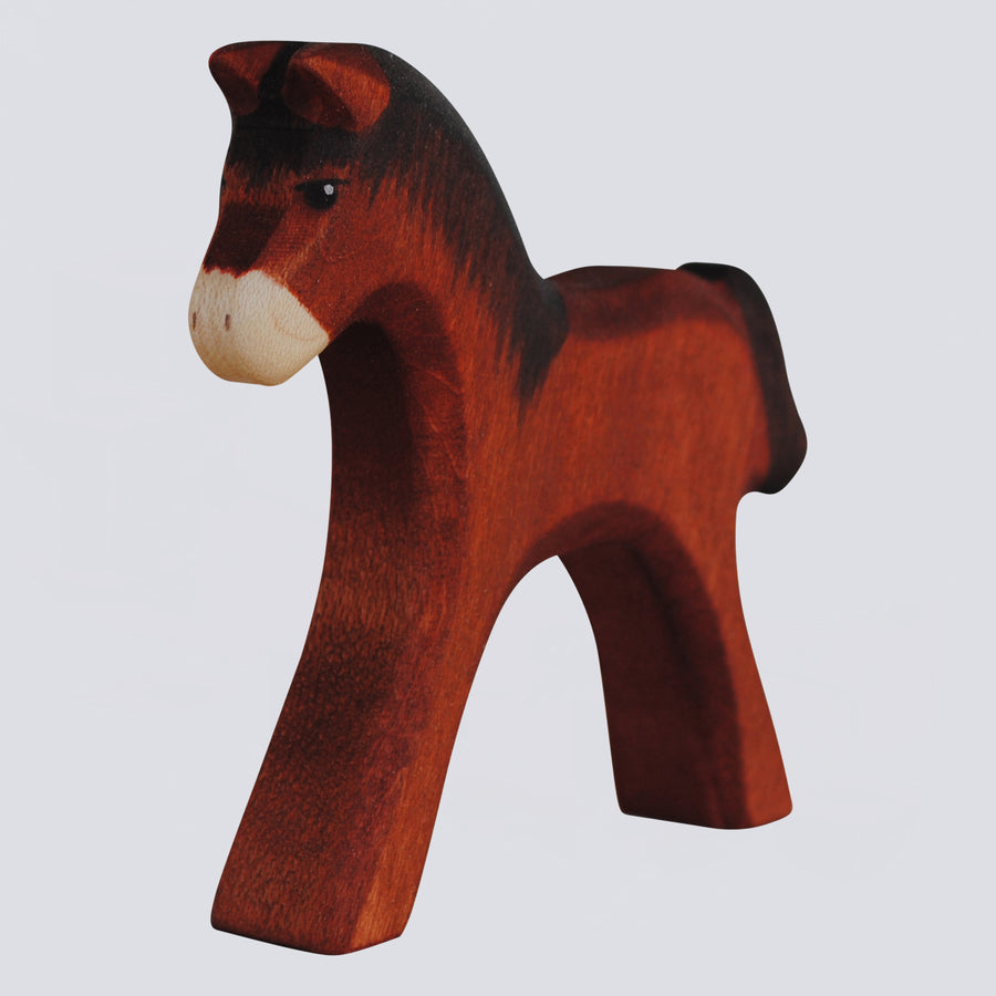 Holzwald Holzfigur Fohlen