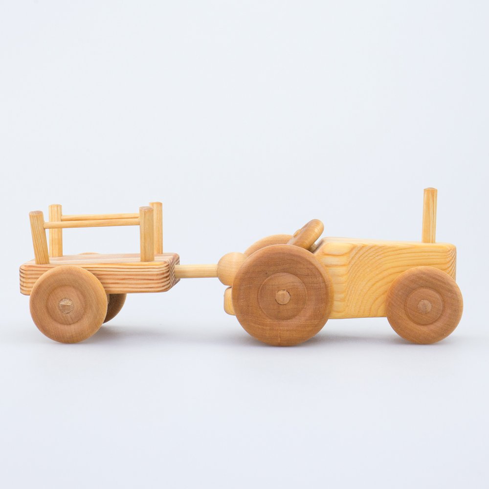 Debresk - kleiner Holz Traktor mit Anhänger