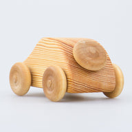 bio-spielzeug_drei_blaetter_debresk_kleiner_holz_gelaendewagen_03