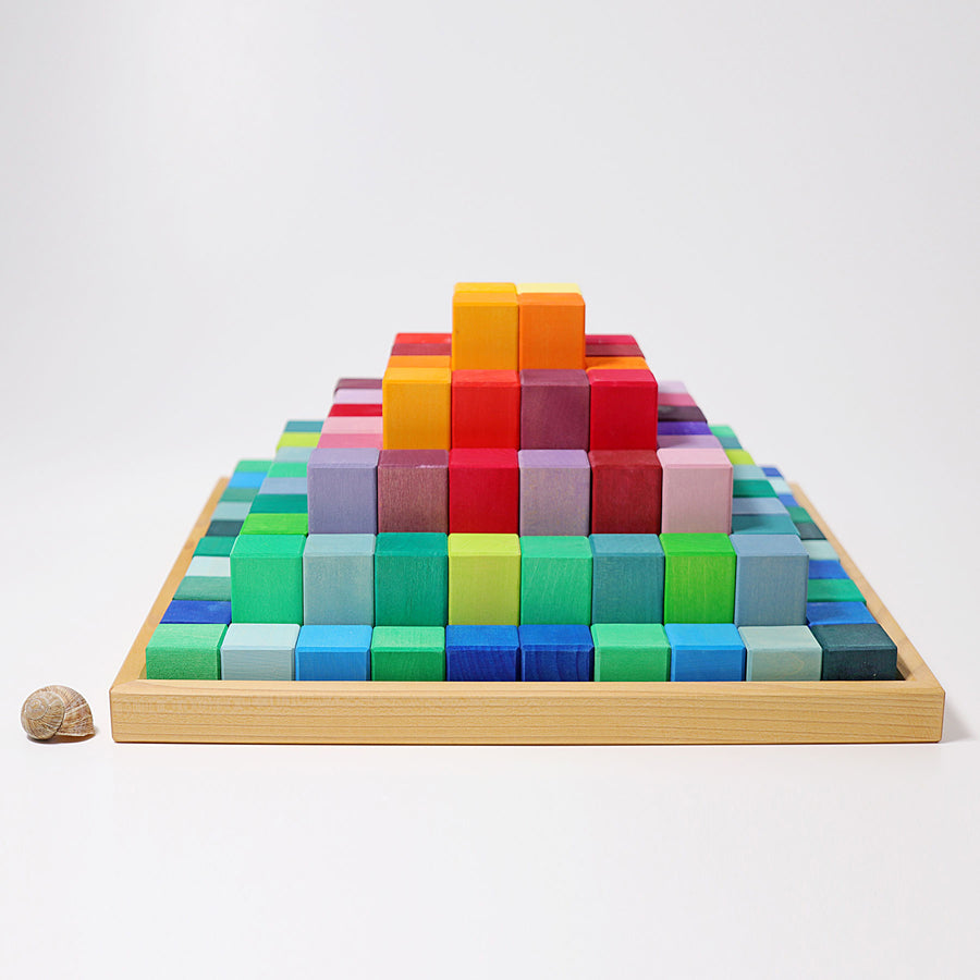 Grimm's Große Stufenpyramide