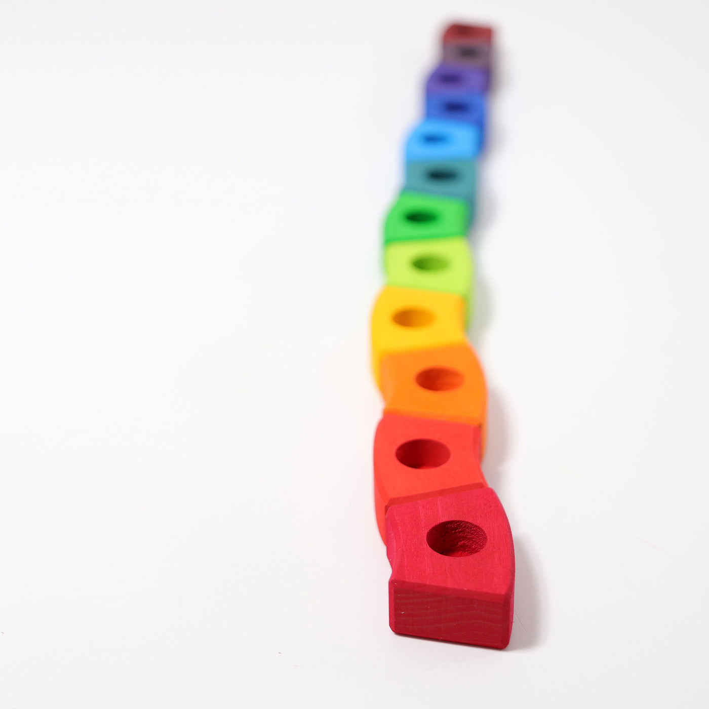 bio-spielzeug_grimms_holzspielzeug_01700_regenbogen_geburtstagsring_06