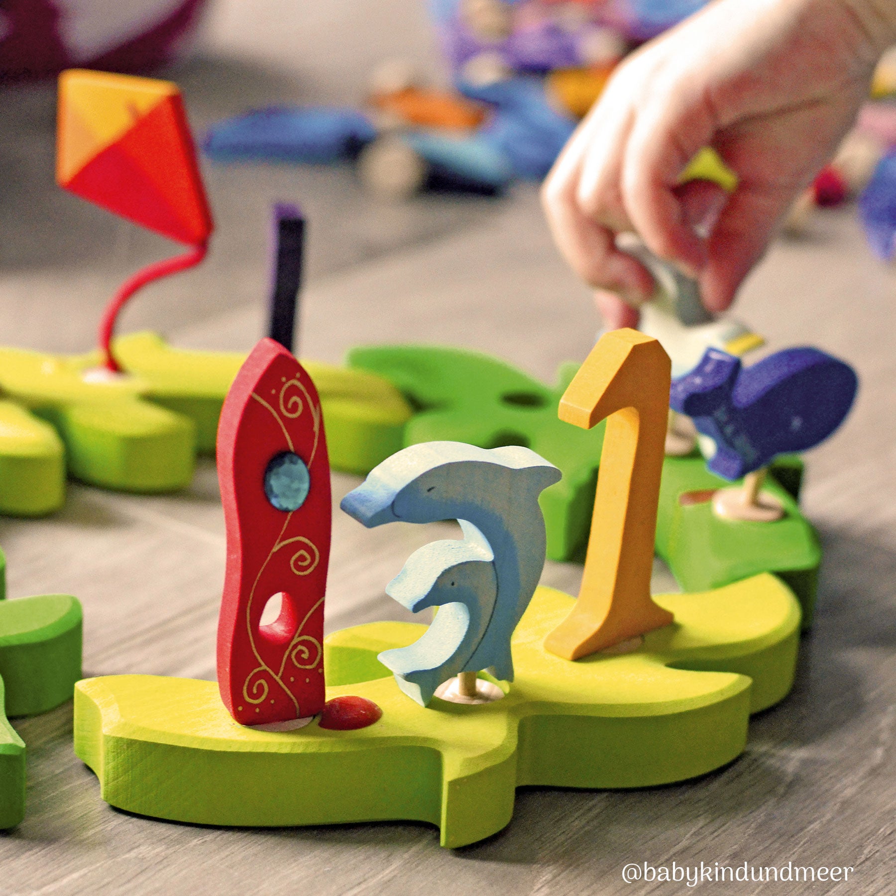bio-spielzeug_grimms_holzspielzeug_03276_hellgruener_zweig_04