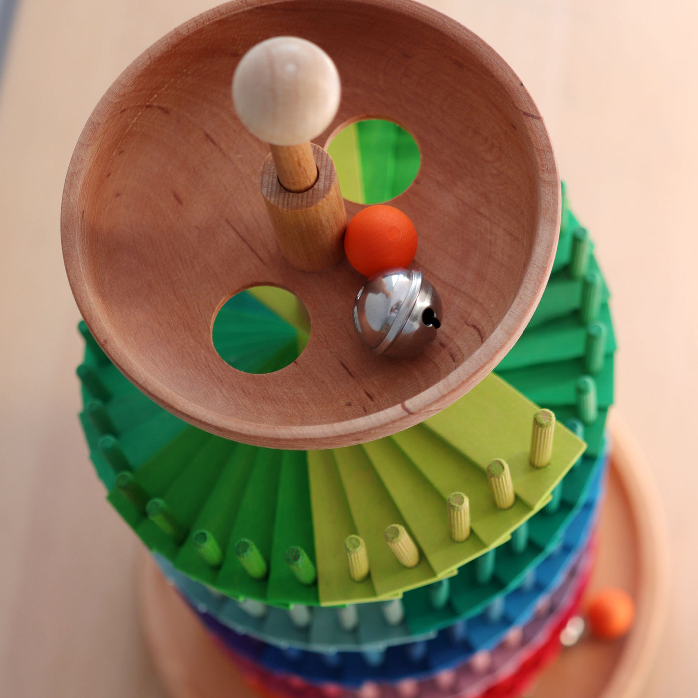 bio-spielzeug_grimms_spiel_und_holz_design_43900_bausatz_kugelbahn_05