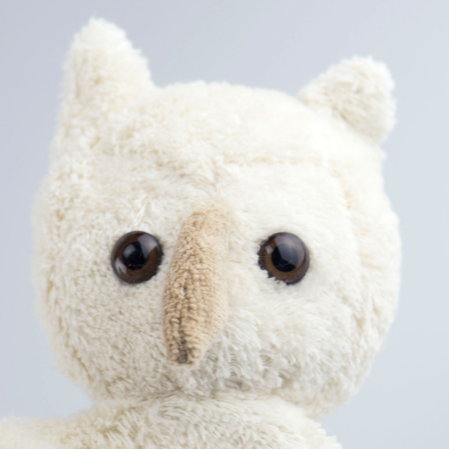bio-spielzeug_kallisto_eule_handpuppe_weiss_04_neu56e83e57a4033
