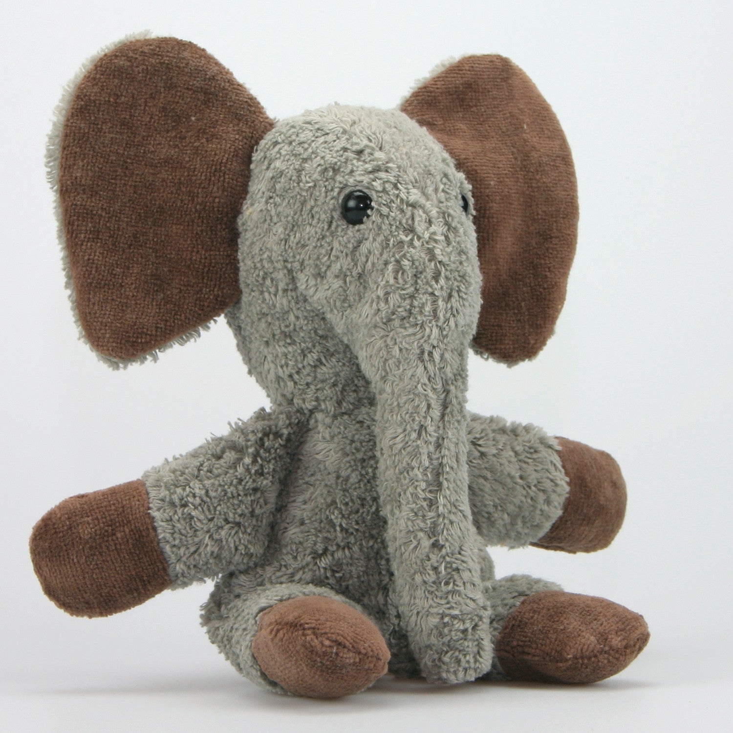 bio-spielzeug_kallisto_kuscheltier_elefant_0256e83a4e9bd4e