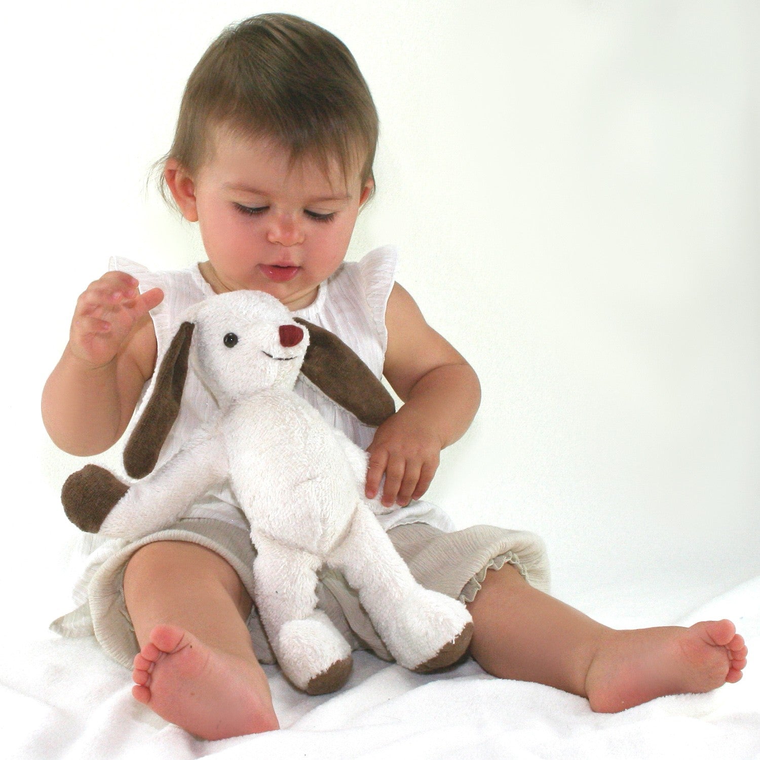 bio-spielzeug_kallisto_stofftier_hase_weiss_0556e7d83929b85
