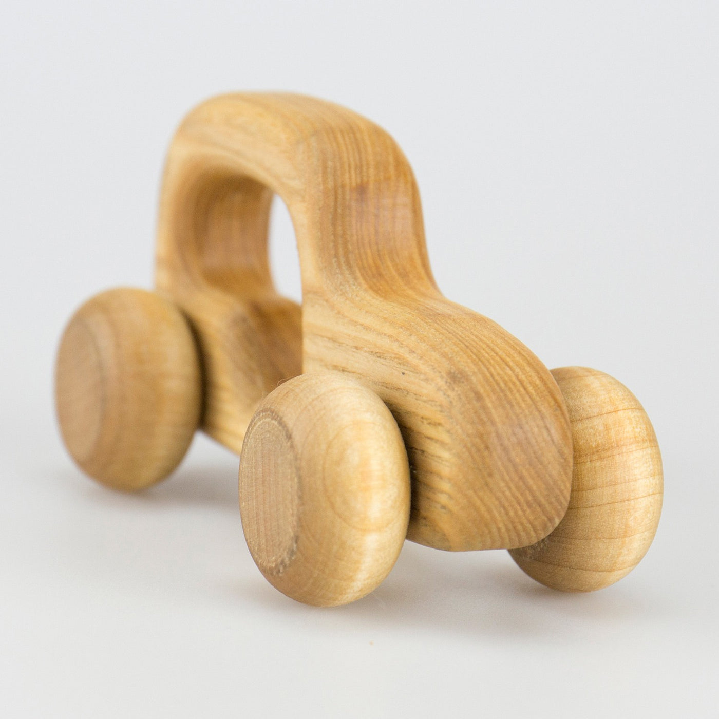 bio-spielzeug_lotes_toys_holzauto_f-r_kleinkinder_03