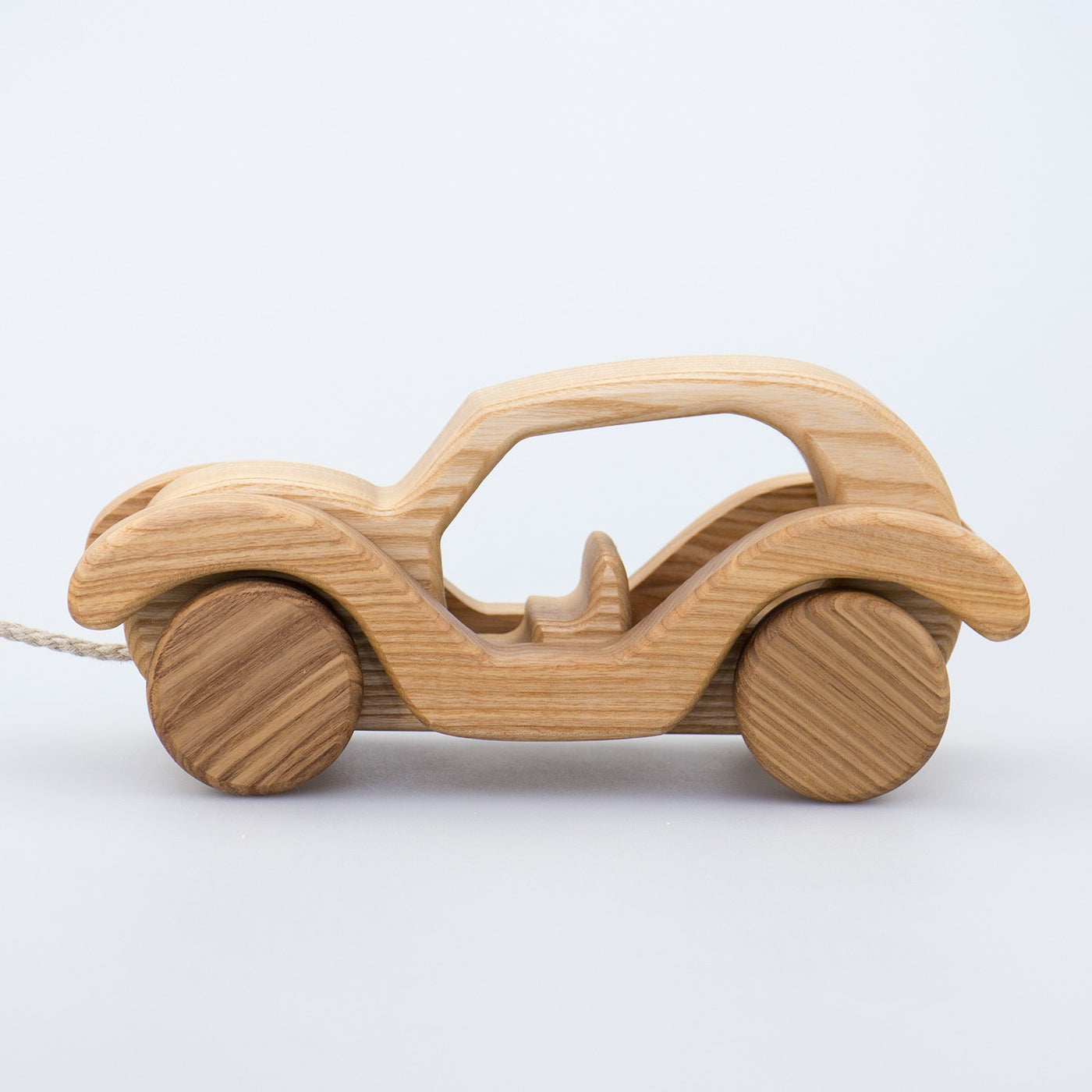 bio-spielzeug_lotes_toys_holzauto_zum_ziehen_geschlossen_01