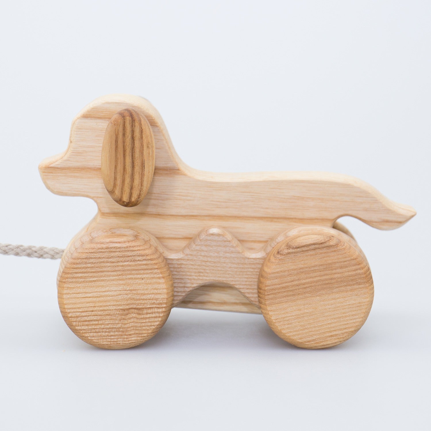 bio-spielzeug_lotes_toys_holzhund_zum_ziehen_01