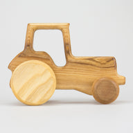 Traktor aus Holz