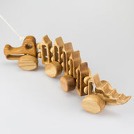 bio-spielzeug_lotes_toys_ziehtier_wackelkrokodil_04