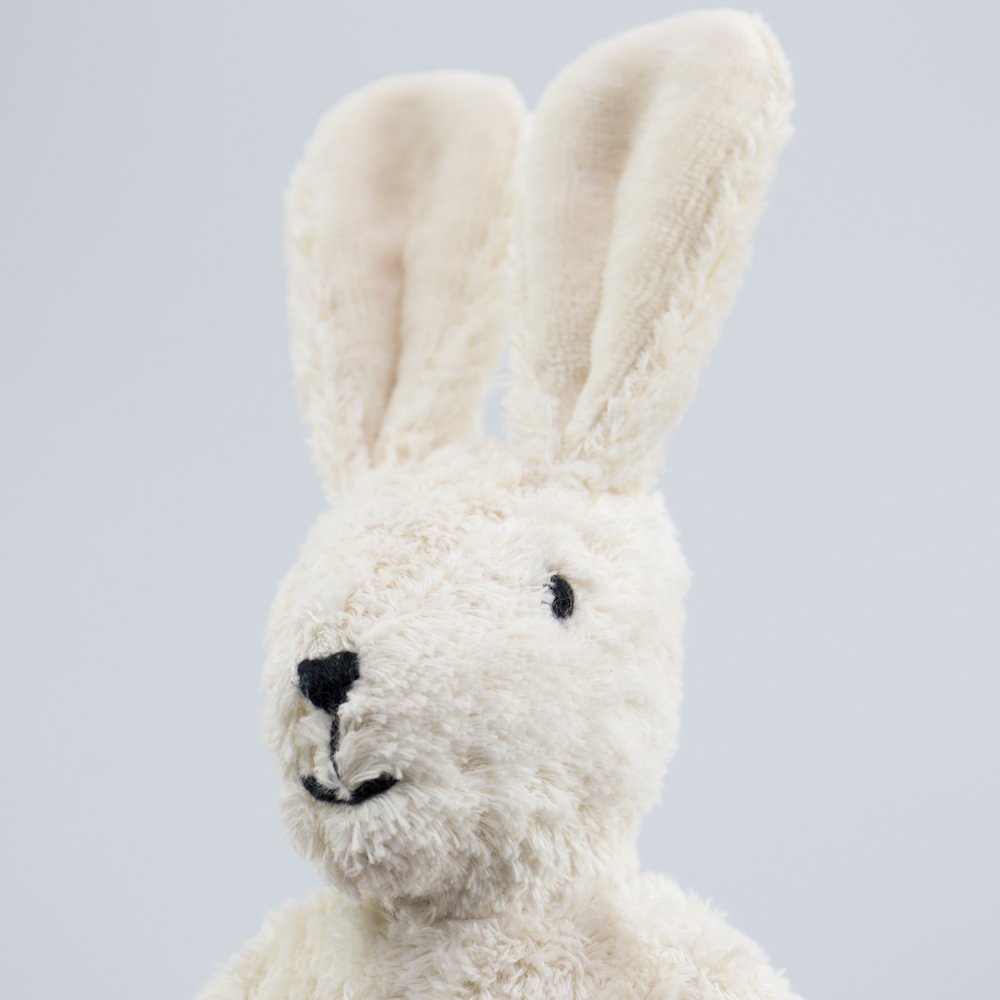 bio-spielzeug_senger_tierpuppen_schlenkertier_hase_weiss_30cm_06