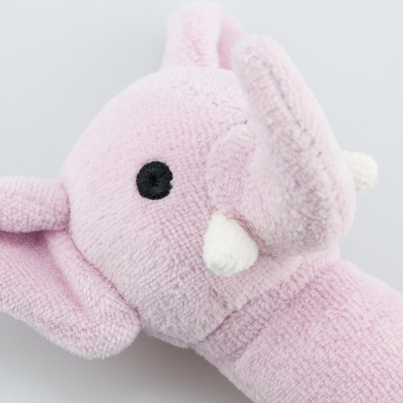 Rassel Elefant rosa von natureZOO of Denmark · Bio Spielzeug